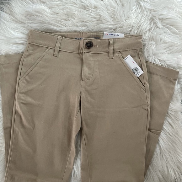 🌸 UNIFORMS🌸 - Picture 2 of 3